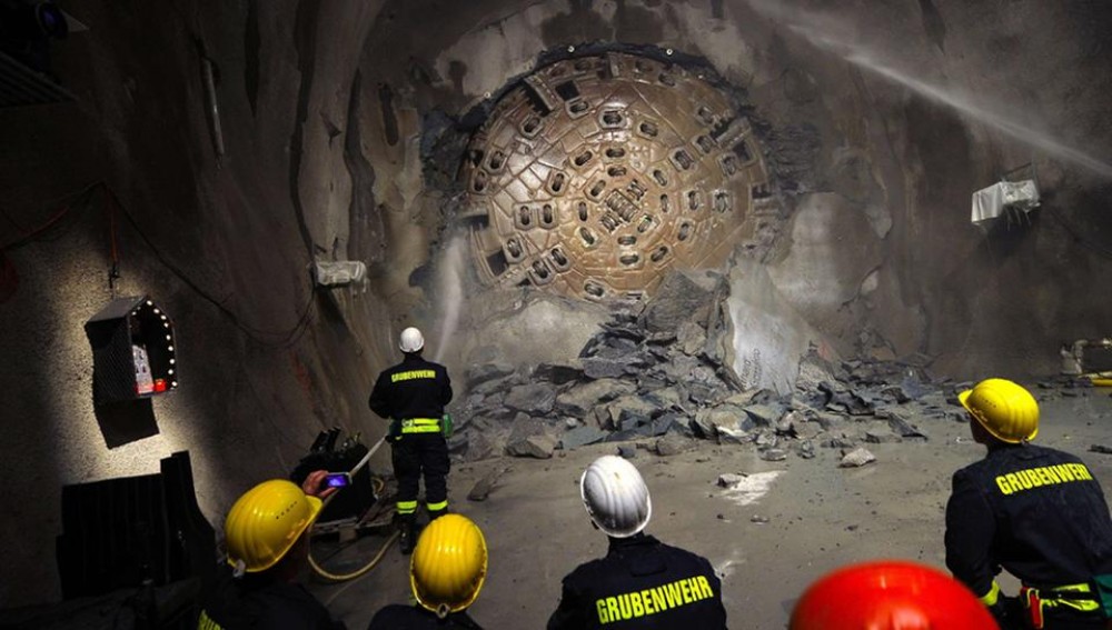 Межконтинентальные подземные тоннели.