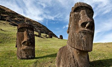 Ученые расскрыли тайны древних статуй с острова Пасхи.