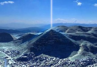 Пробуждение ЧелоВечности  Почему пирамиды испускают световые лучи?