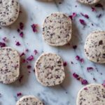 Печенье из песочного теста с травами и афродизиаком